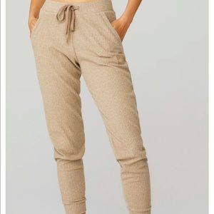 ALO Yoga Muse Sweatpant, Gravel, S